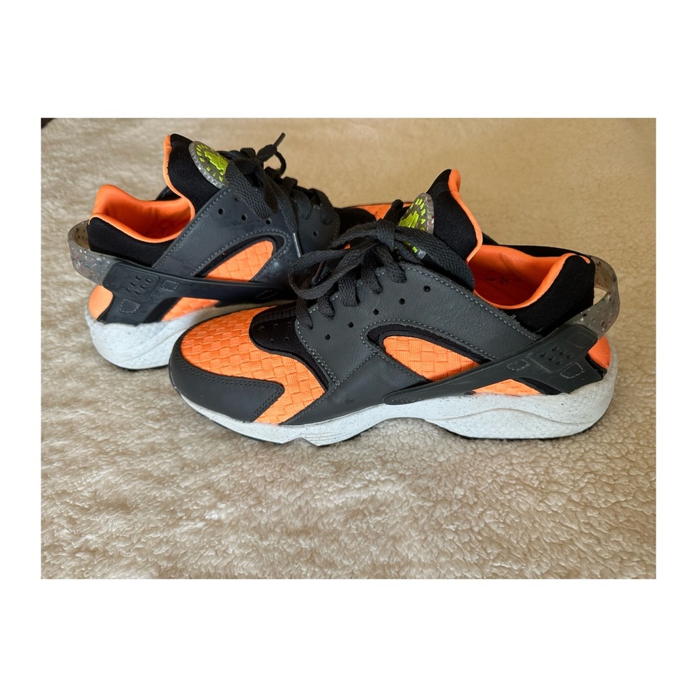 Nike Air Huarache Crater PRM…..Size 9
